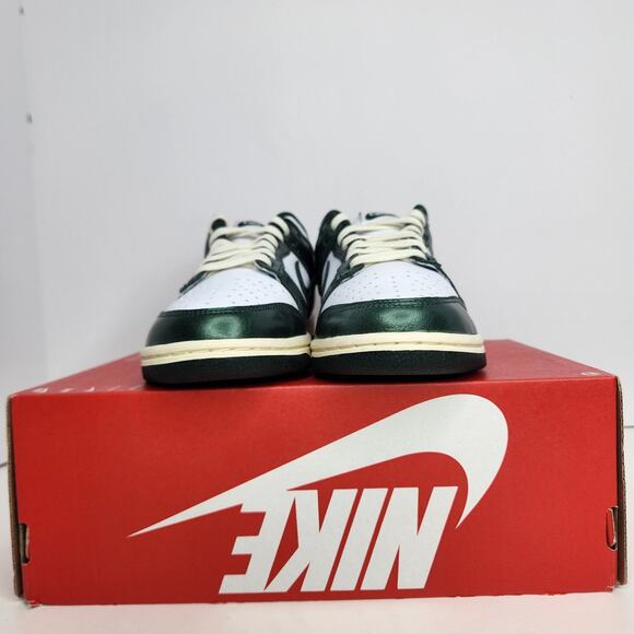 Nike Dunk Low Vintage Green Size 6.5 Women - Picture 5 of 7